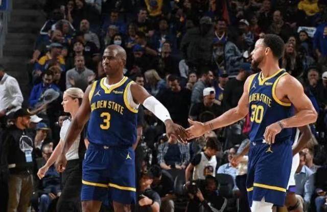 1698967857302019776.jpg b47deccf05a0d5551adbfb03bc7b92d.jpg