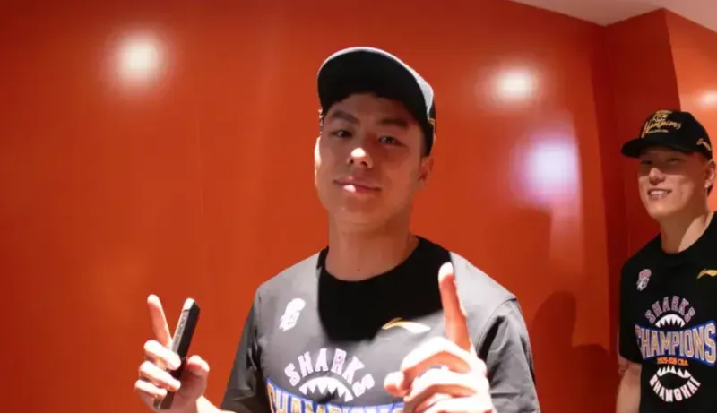 李添荣：夺冠时刻哭了&amp;amp;幸福的眼泪，夺冠是球队每个人的功劳